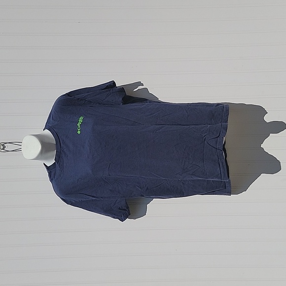 Mens Size L Columbia Navy Blue Tshirt Fish - Picture 2 of 6